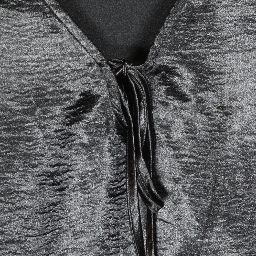 Ava & Viv Women's Black Satin V-Neck Top Long Bell Sleeves 2X Glam Whimsigoth - Picture 9 of 15